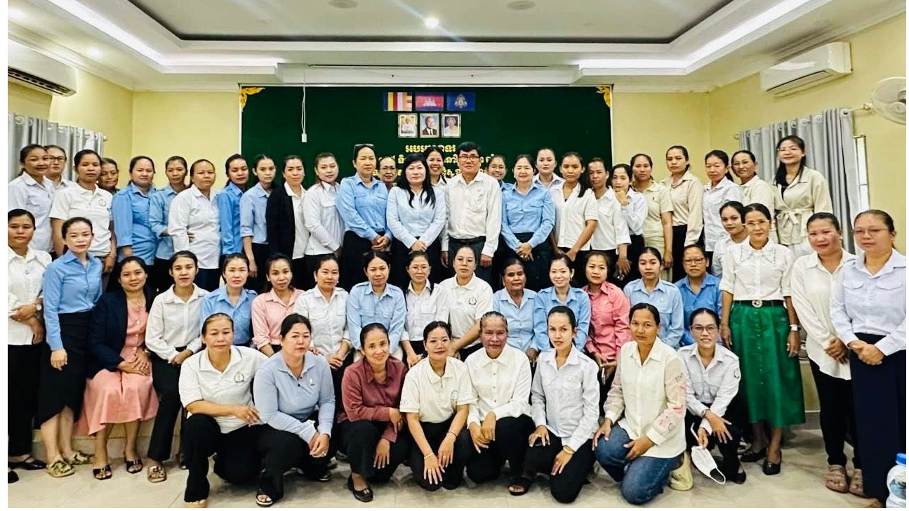 ការចុះអភិបាល​ កិច្ចប្រជុំក្រុមសម្របសម្រួលសម្ព័ន្ធឆ្មប​ MCAT របស់ការិយាល័យសុខាភិបាលស្រុកប្រតិបត្តិកំពង់ធំ​ ​នៅមន្ទីរសុខាភិបាល​ នៃរដ្ឋបាលខេត្តកំពង់ធំ